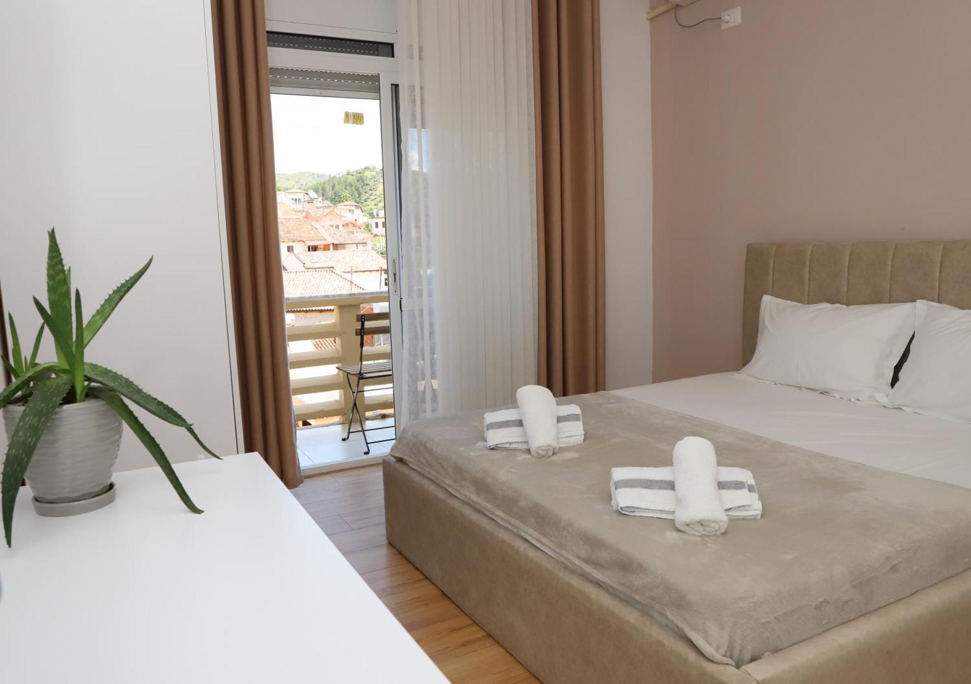Beratinus Apartment In Berat Center المظهر الخارجي الصورة